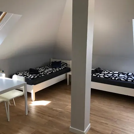 Klimatyzowane Apartamenty I Pokoje Przy Targach Kielce Exterior photo