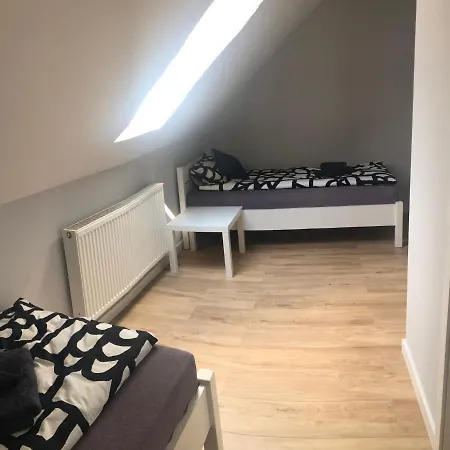 Klimatyzowane Apartamenty I Pokoje Przy Targach Kielce Exterior photo