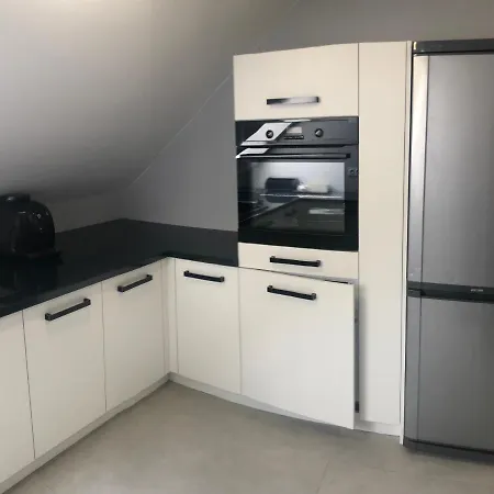 Klimatyzowane Apartamenty I Pokoje Przy Targach Kielce Exterior photo