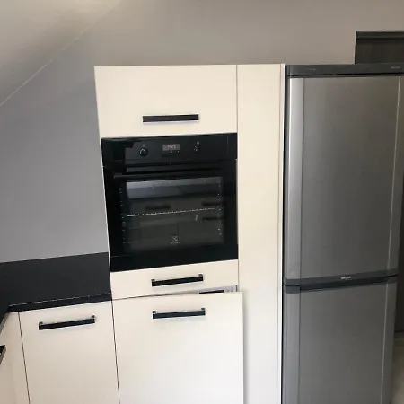 Klimatyzowane Apartamenty I Pokoje Przy Targach Kielce Exterior photo